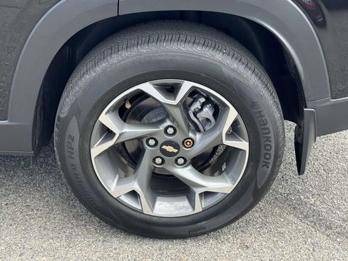 Used 2024 Chevrolet Trax LT FWD image 10