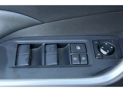 Certified 2023 Toyota RAV4 LE AWD/4WD image 12