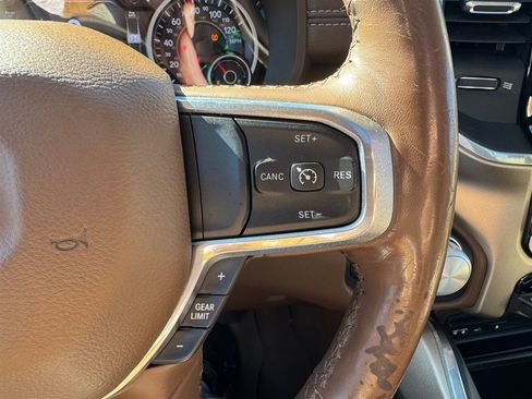 Used 2019 RAM 1500 Laramie image 13