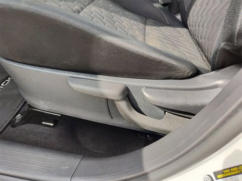 Used 2023 Nissan Kicks SV image 23