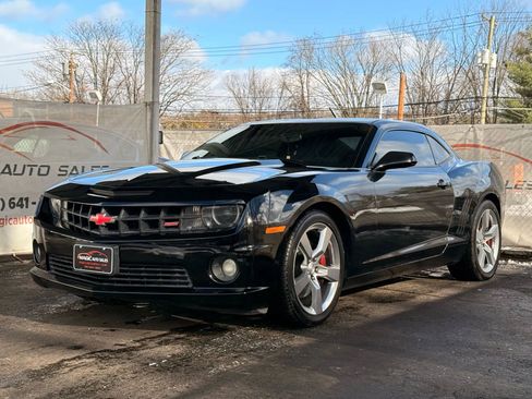 Used 2011 Chevrolet Camaro SS w/ RS Package image 3