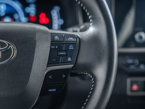 Certified 2025 Toyota Camry SE image 30