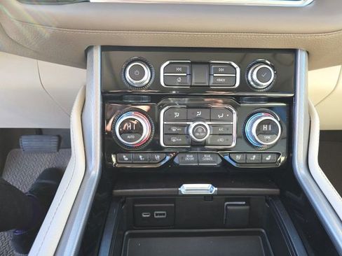 Used 2023 GMC Yukon Denali image 20