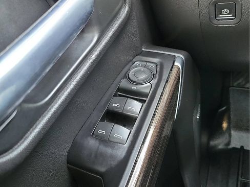 Used 2020 Chevrolet Silverado 1500 RST AWD/4WD image 13