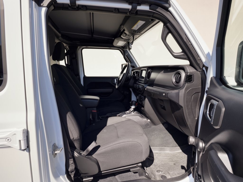 Used 2023 Jeep Wrangler Unlimited Sport AWD/4WD image 30