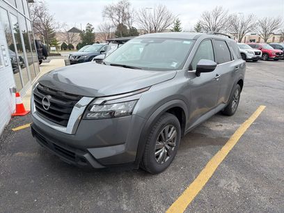 Used 2025 Nissan Pathfinder SV