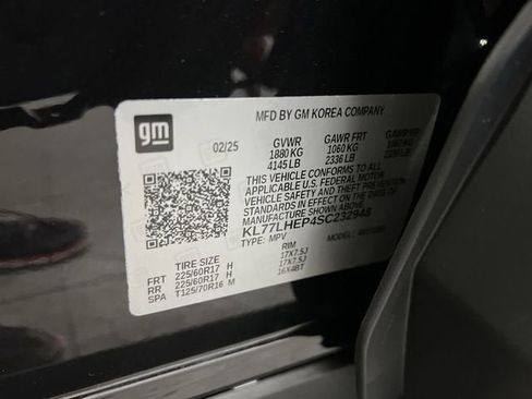 Certified 2025 Chevrolet Trax LT w/ LT Convenience Package image 33