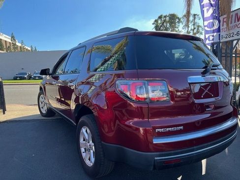Used 2015 GMC Acadia SLE image 12