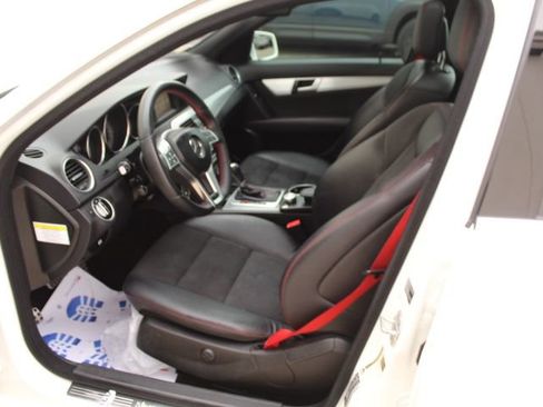 Used 2013 Mercedes-Benz C 250 Sedan image 28