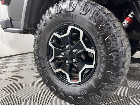 Used 2020 Jeep Gladiator Rubicon image 15