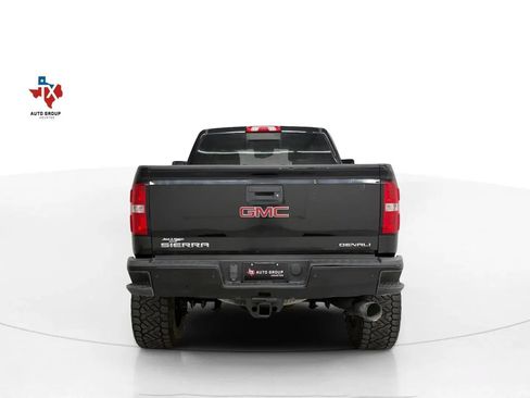 Used 2018 GMC Sierra 2500 Denali w/ Duramax Plus Package AWD/4WD image 58