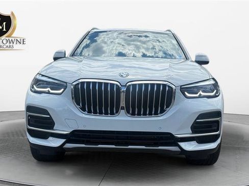 Used 2022 BMW X5 xDrive45e w/ Climate Comfort Package AWD/4WD image 8
