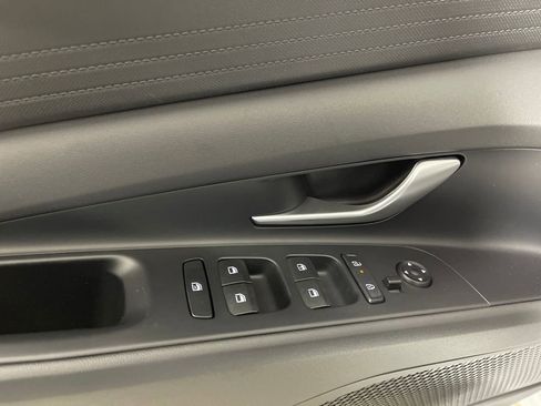 New 2026 Hyundai Elantra SE FWD image 18