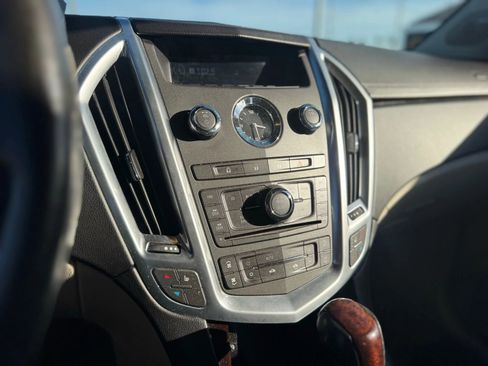 Used 2012 Cadillac SRX Luxury image 18