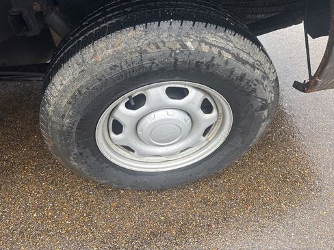 Used 2013 Ford F150 XL w/ Mid Equipment Group image 4