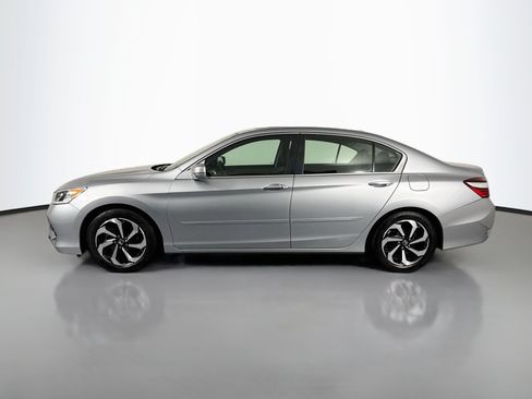 Certified 2017 Honda Accord EX-L image 8