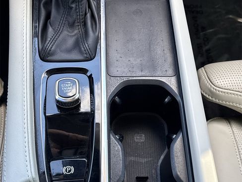 Used 2022 Volvo XC90 T6 Inscription w/ Advanced Package image 27