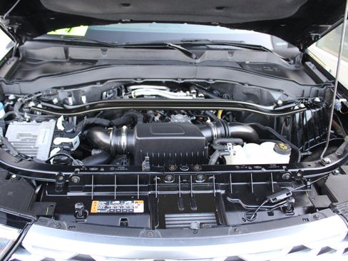 Used 2023 Ford Explorer Platinum w/ Technology Package image 20