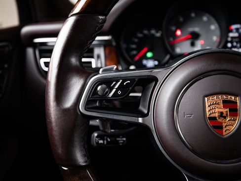 Used 2020 Porsche Macan S AWD/4WD image 17