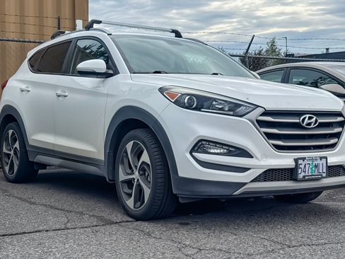 Used 2017 Hyundai Tucson Sport AWD/4WD image 2