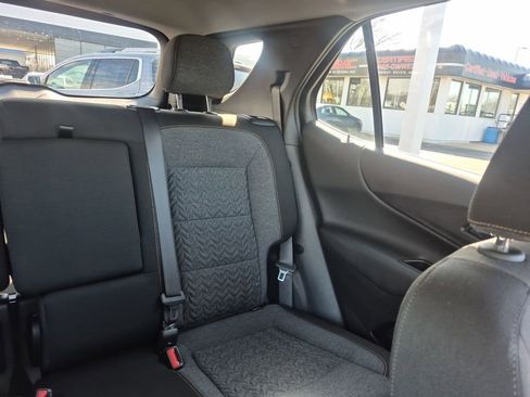 Certified 2024 Chevrolet Equinox LT FWD image 12
