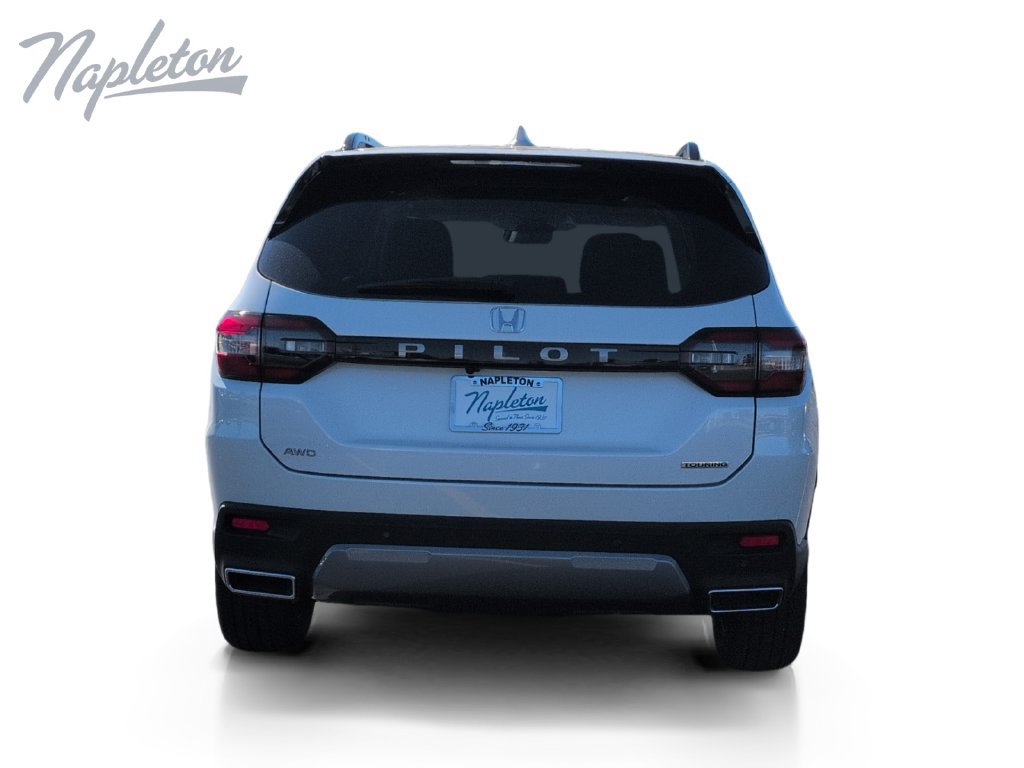 New 2026 Honda Pilot Touring image 4