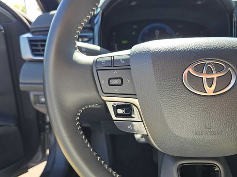 Certified 2026 Toyota Camry SE FWD image 31
