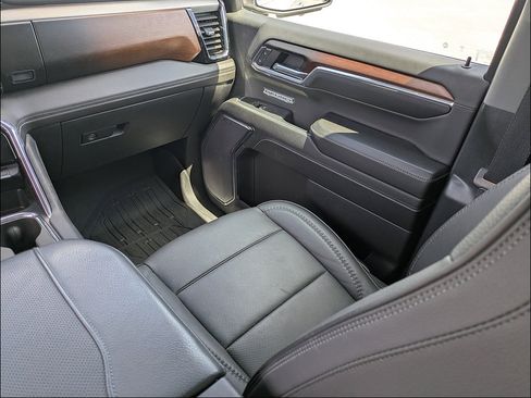 Used 2024 GMC Sierra 1500 Denali w/ Denali Reserve Package AWD/4WD image 19