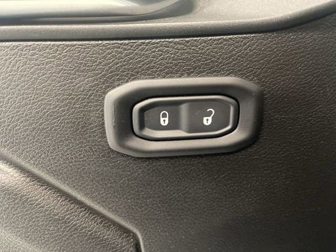 Used 2023 Jeep Wrangler Unlimited Rubicon image 20