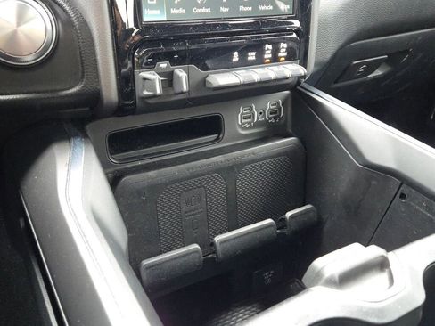 Used 2023 RAM 1500 Laramie image 27