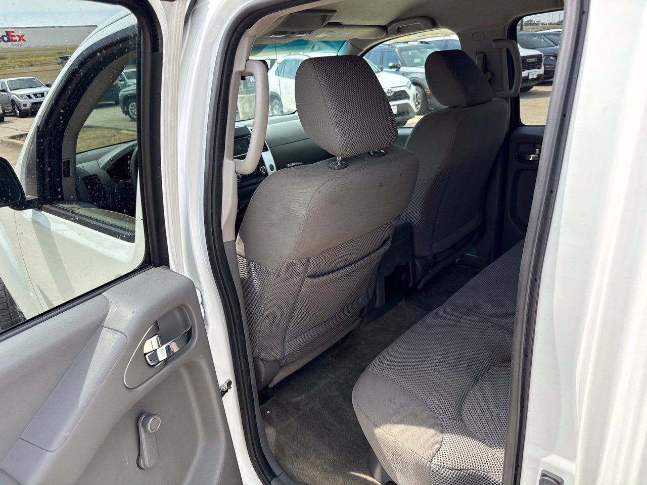 Used 2017 Nissan Frontier S w/ S Work Truck Package (4X4) image 7