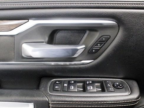 Used 2019 RAM 1500 Laramie image 11
