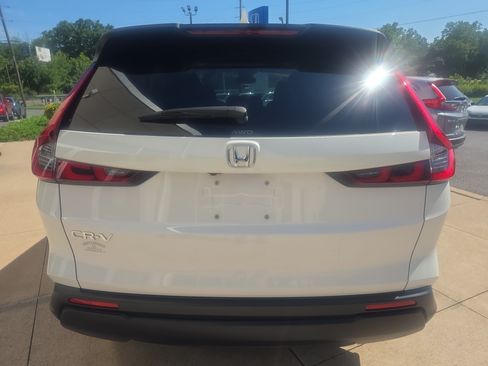 Used 2024 Honda CR-V EX image 6