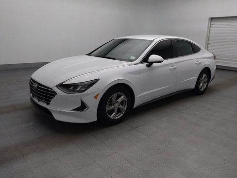 Used 2021 Hyundai Sonata SE FWD image 2