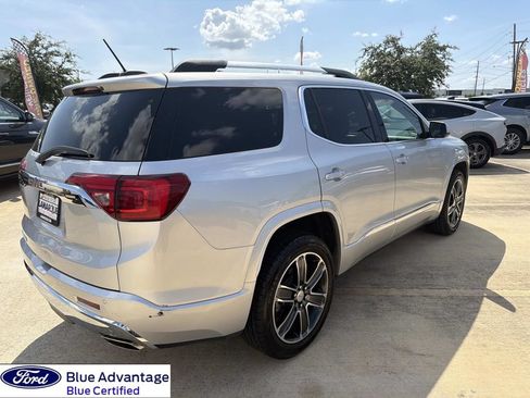 Used 2018 GMC Acadia Denali w/ Technology Package FWD image 11
