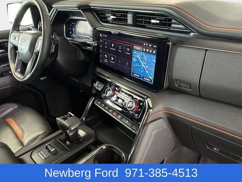 Used 2024 GMC Sierra 1500 AT4 w/ Technology Package AWD/4WD image 31