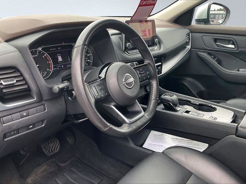 Used 2022 Nissan Rogue SV w/ SV Premium Package image 14