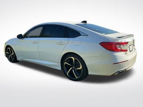 Used 2022 Honda Accord Sport image 4
