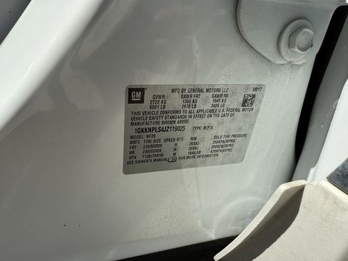 Used 2018 GMC Acadia Denali w/ Technology Package image 28