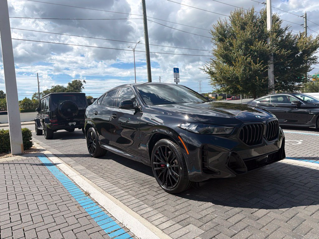 Used 2026 BMW X6 xDrive40i w/ Climate Comfort Package AWD/4WD image 1