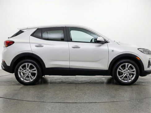 Used 2025 Buick Encore GX Preferred FWD image 11
