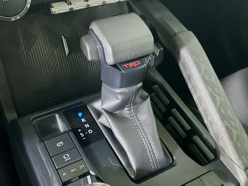 Used 2025 Toyota Tacoma TRD Off-Road image 25