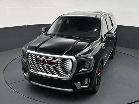 Used 2021 GMC Yukon Denali w/ Denali Ultimate Package AWD/4WD image 19