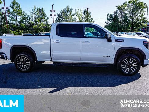Used 2022 GMC Sierra 1500 AT4 AWD/4WD image 9