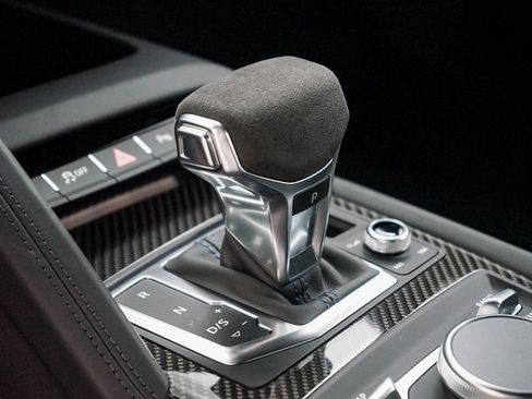 Used 2023 Audi R8 V10 performance image 33