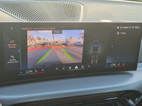 New 2026 BMW 330i Sedan RWD image 25
