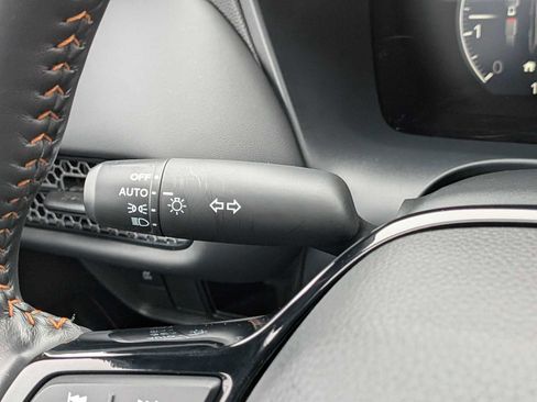 Used 2025 Honda HR-V Sport image 27