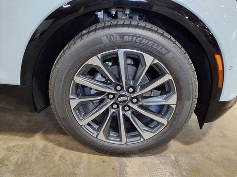 New 2026 Cadillac Lyriq Sport RWD image 5
