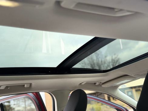 Used 2018 Ford Escape SE w/ SE Sync 3 Package image 16