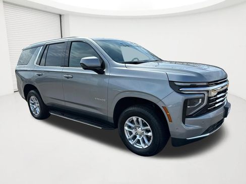 Certified 2025 Chevrolet Tahoe LT AWD/4WD image 3